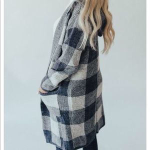 Carly Jean LA Laurel sweater/coat